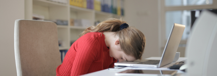 Praktikum abbrechen – So machst du's professionell [inkl. Muster] - Bild